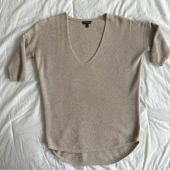 Express Sweaters - ✨ SOLD ✨ EUC Express Beige Tan 3/4 Sleeve Hi Low Hem Sweater Tunic Top XS